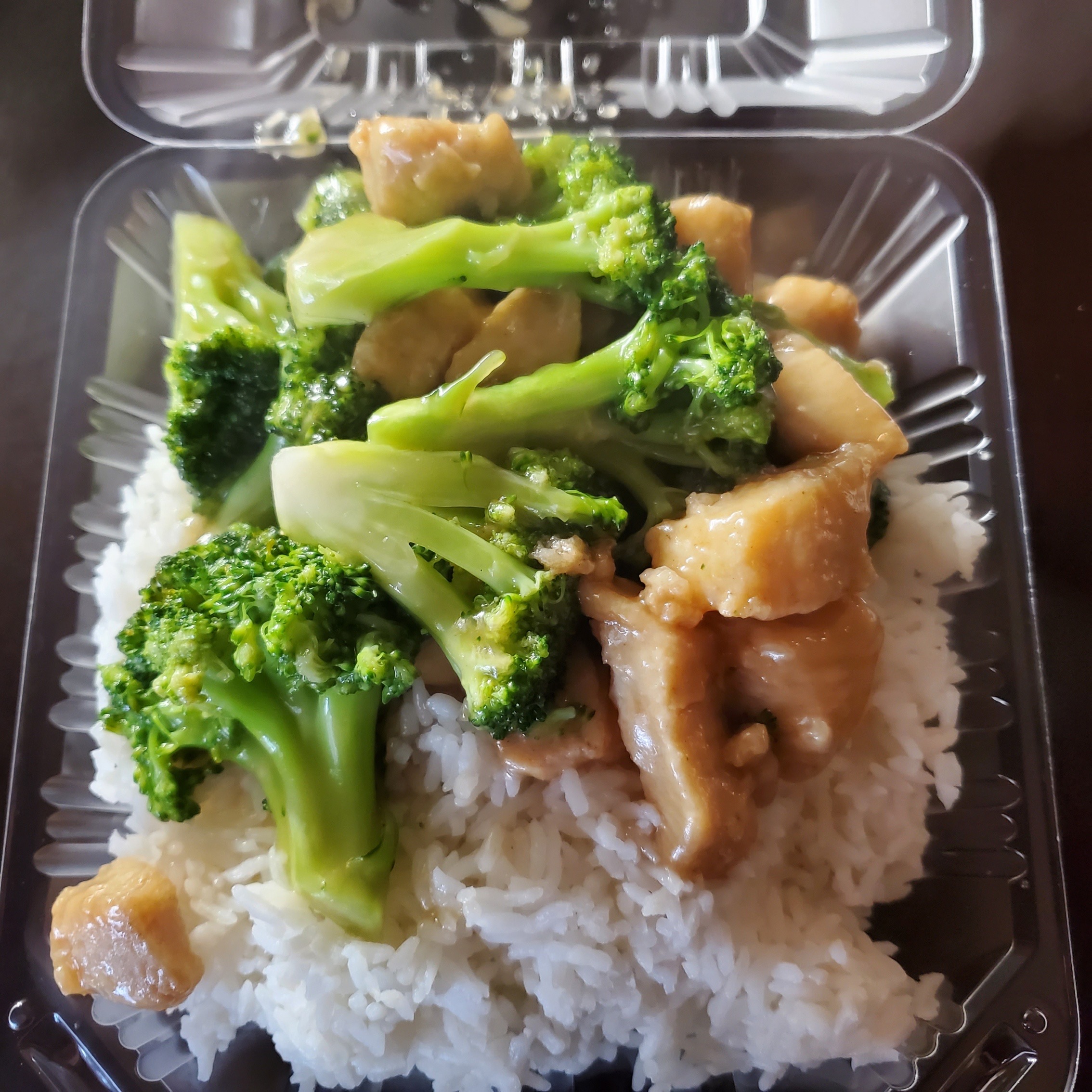 Order Broccoli on Rice food online from Sun Kwong Restaurant store, San Francisco on bringmethat.com