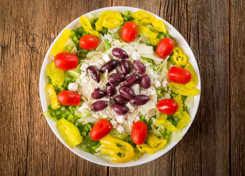 Order Greek Salad food online from Rosati's Pizza store, Schaumburg on bringmethat.com