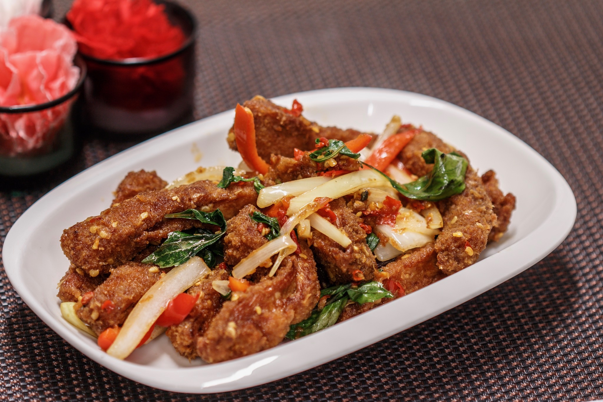 Order Crispy Chicken Basil food online from Up 2u Thai Eatery store, Alameda on bringmethat.com