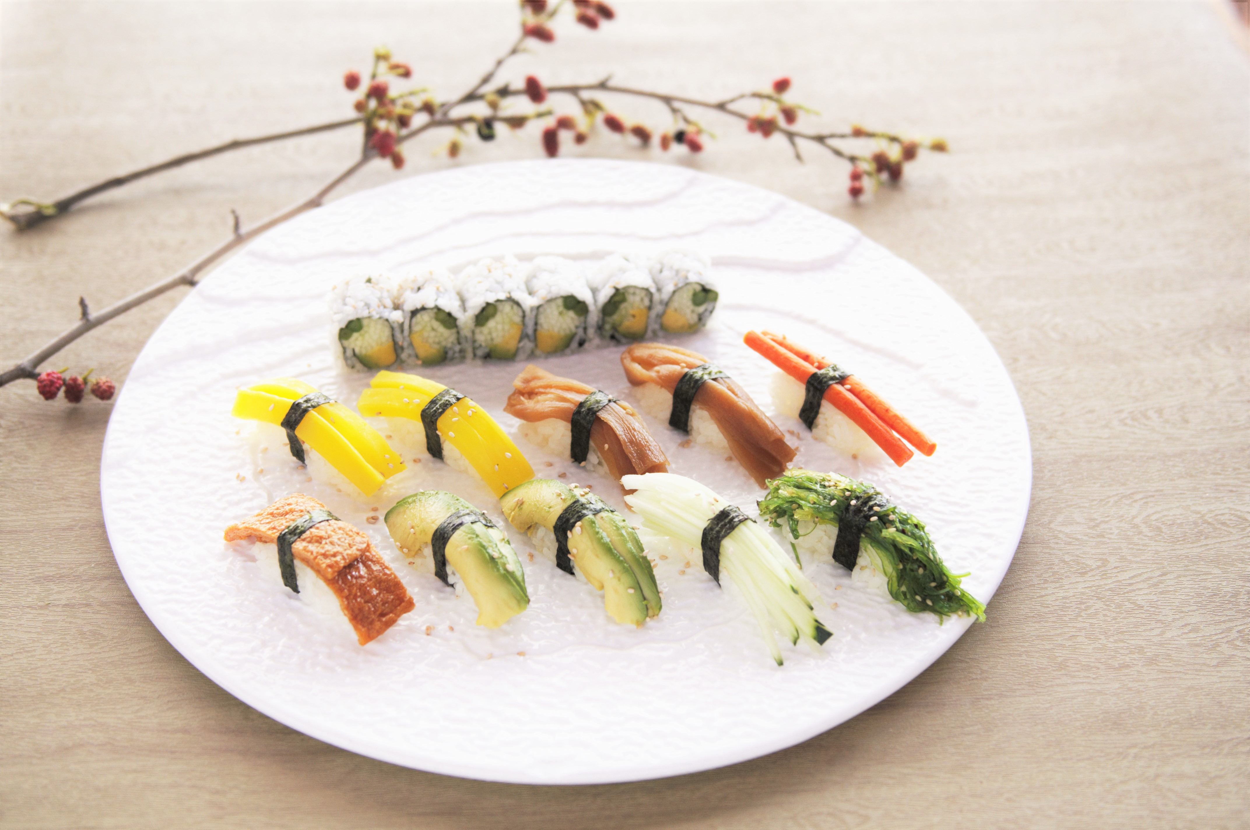 Order Vegetable Sushi Dinner food online from Izumi Sushi & Hibachi Steakhouse store, Levittown on bringmethat.com