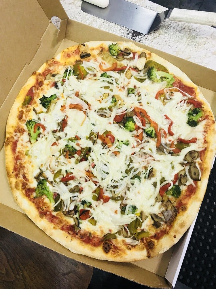 Order Veggie Pizza - Small food online from M & M Ii Restaurant & Pizzeria store, Hillside on bringmethat.com