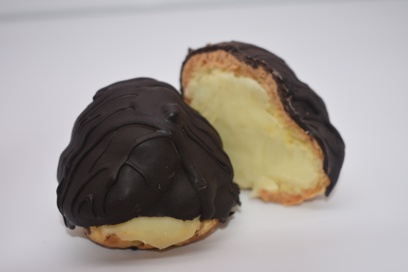 Order Boston Cream Puff food online from Mike's Pastry store, Boston on bringmethat.com