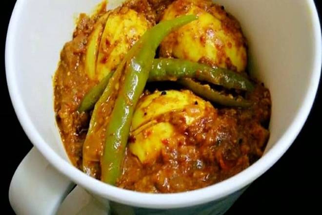 Order Egg Achari Curry(Chef's Special) food online from Bowl O Biryani store, Downers Grove on bringmethat.com