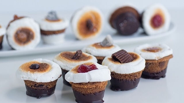 Order S'mores food online from Gotta Have Smore store, Los Angeles on bringmethat.com