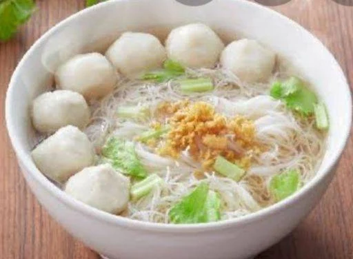 Order Luk Chin Plaa Noodle Soup  food online from Yakuza store, Flagstaff on bringmethat.com
