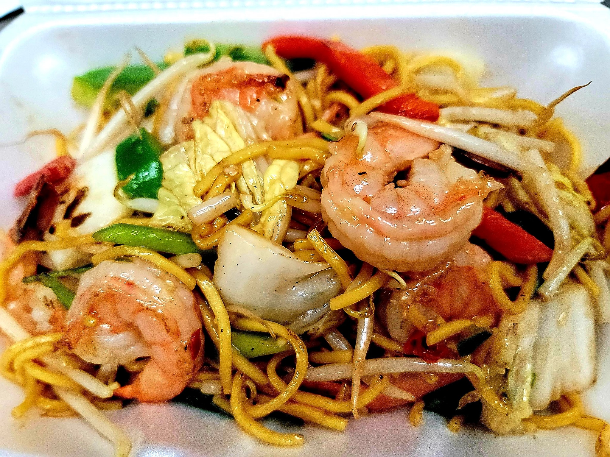 Order Lo Mein food online from Pad Thai Restaurant store, Quincy on bringmethat.com