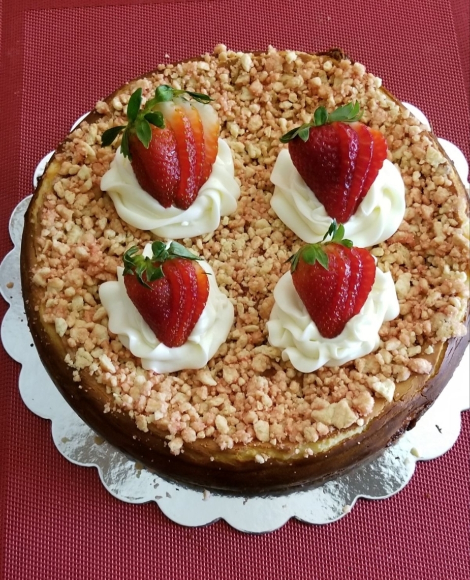 Order Strawberry Shortcake Cheesecake food online from Neil St Blues store, Champaign on bringmethat.com