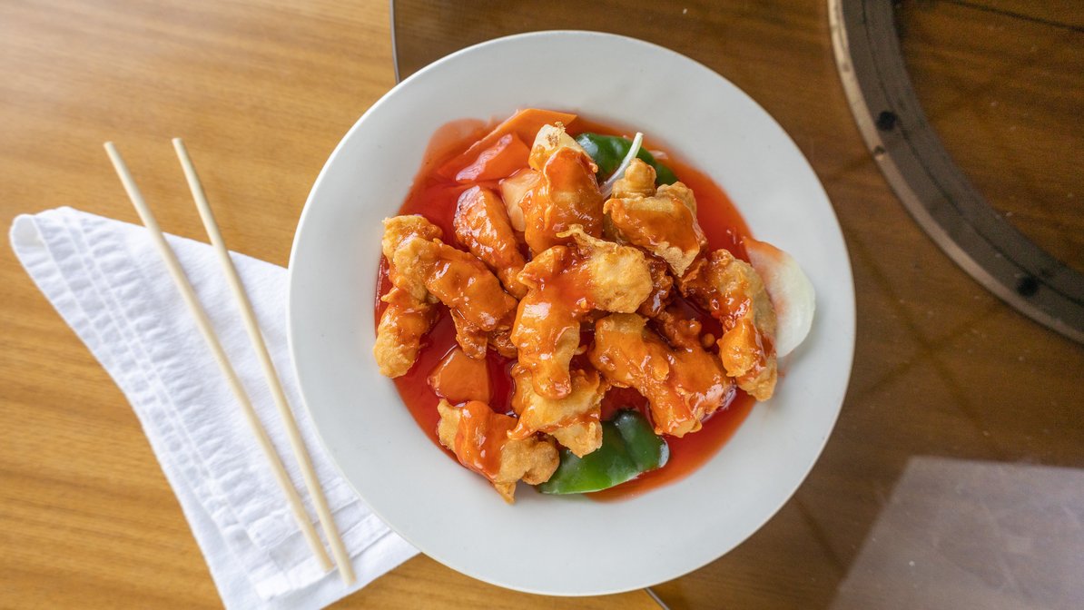 Order Sweet and Sour Chicken food online from Blue Gibbon Chinese Restaurant store, Cincinnati on bringmethat.com