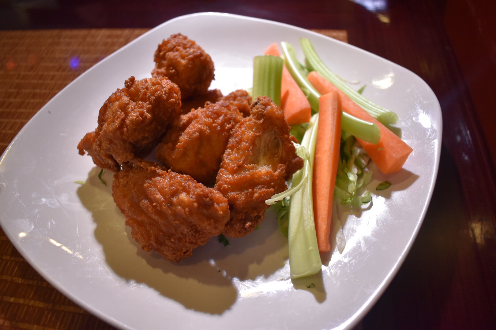 Order Buffalo Wings food online from Taqueria Viva Mexico Kitchen Cafe store, Jersey City on bringmethat.com