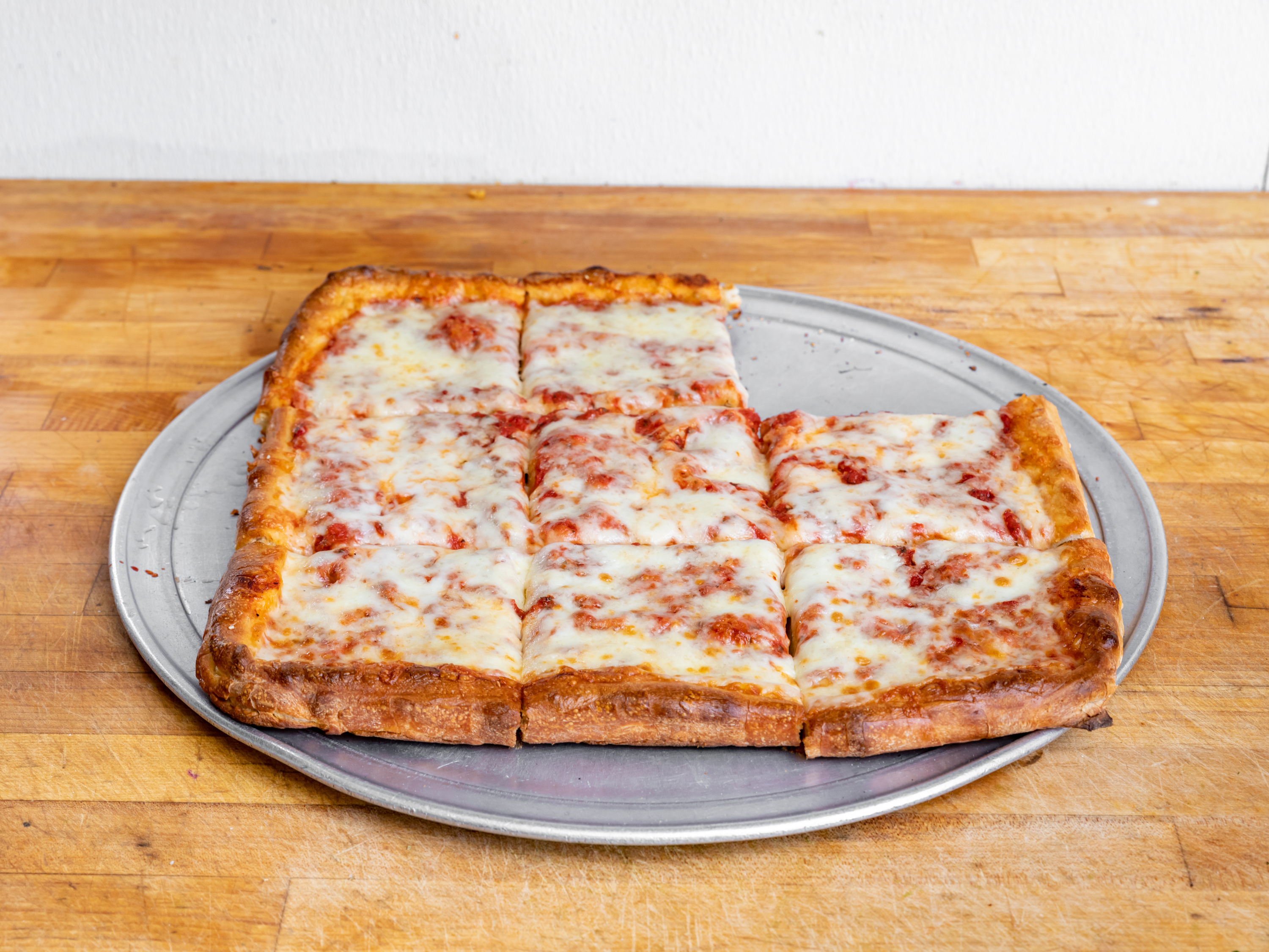 Order Sicilian Cheese Pizza food online from Litalia Pizza & Pasta store, Trumbull on bringmethat.com