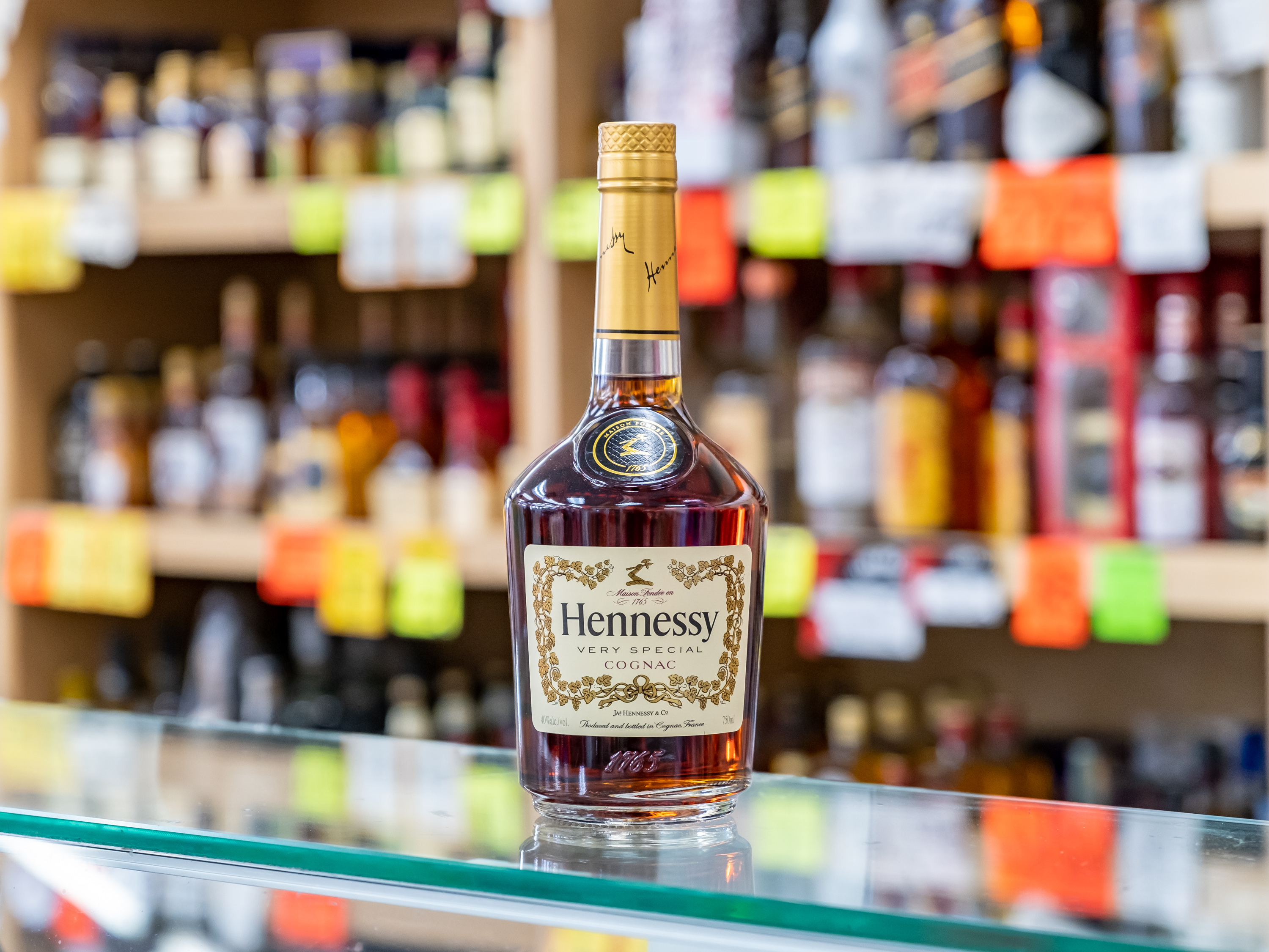 Order Hennessy V.S Cognac food online from Circle S Food Store store, Orange on bringmethat.com