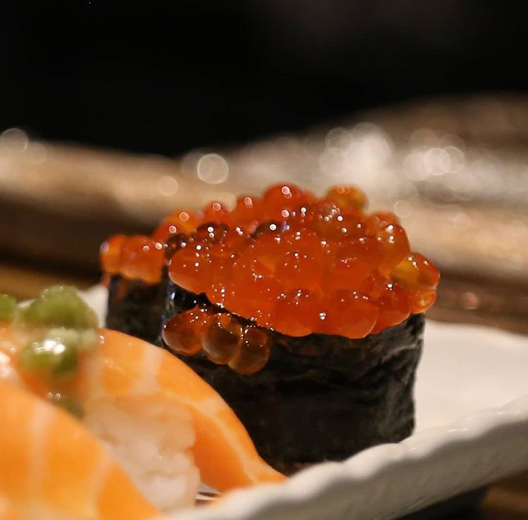 Order Salmon Roe Sushi food online from Tabi-Ji Japanese Cuisine store, Orange on bringmethat.com