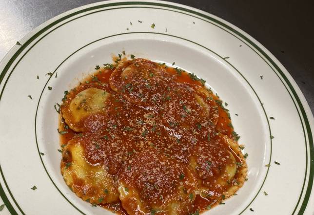 Order Cheese Ravioli Pasta food online from Beggars Pizza store, Chicago on bringmethat.com