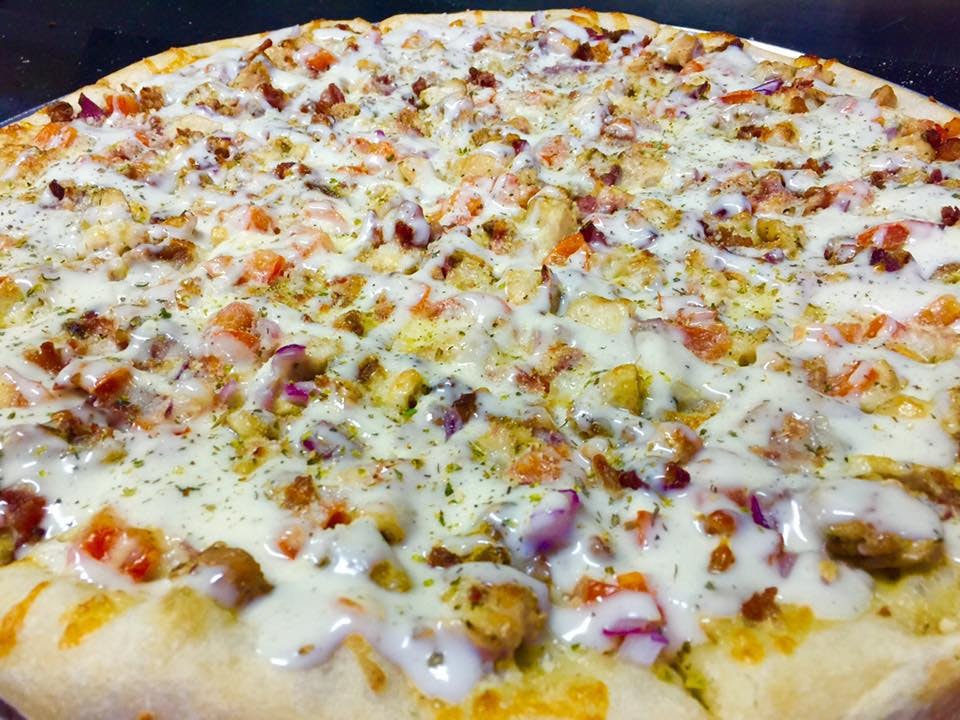Order Chicken Bacon & Ranch Pizza - Small 10" (4 Cut ) food online from Tani Pizza store, Butler on bringmethat.com