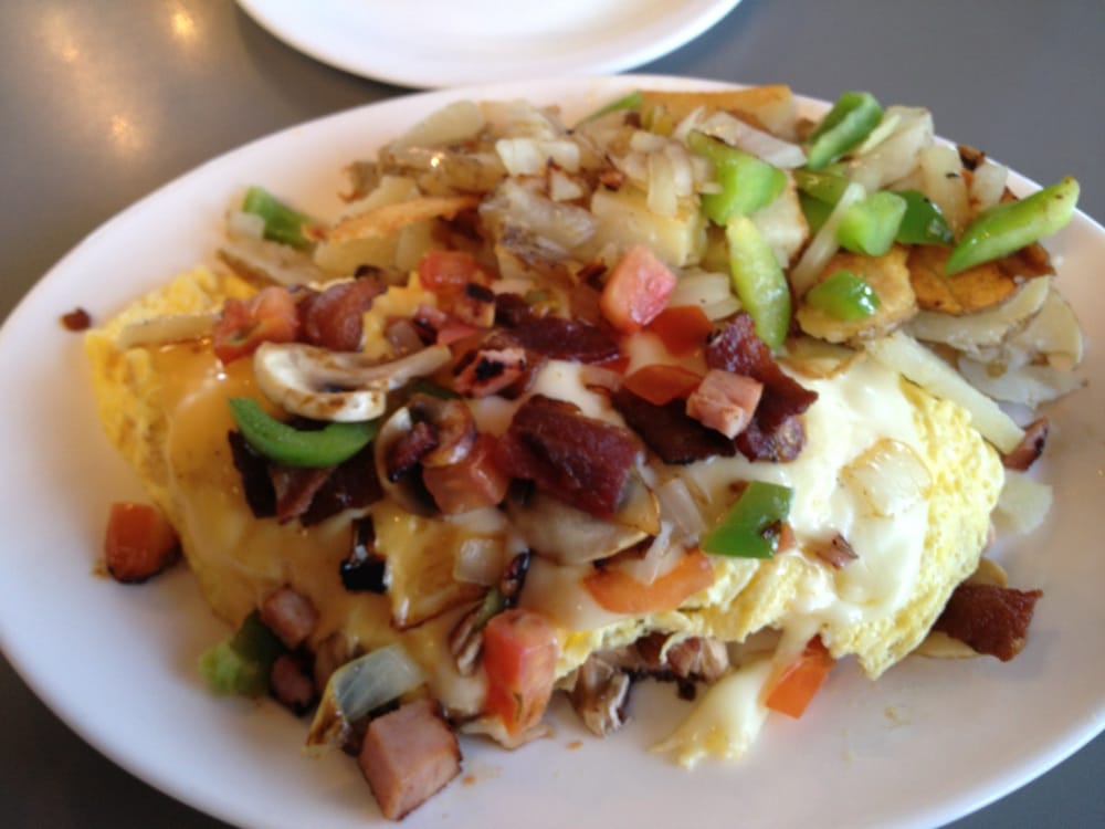 Order Kountry Omelette food online from Donna Kaye Cafe store, Bakersfield on bringmethat.com