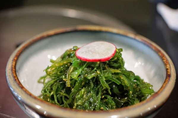 Order Seaweed Salad food online from Royal siam thai & sushi store, New York on bringmethat.com