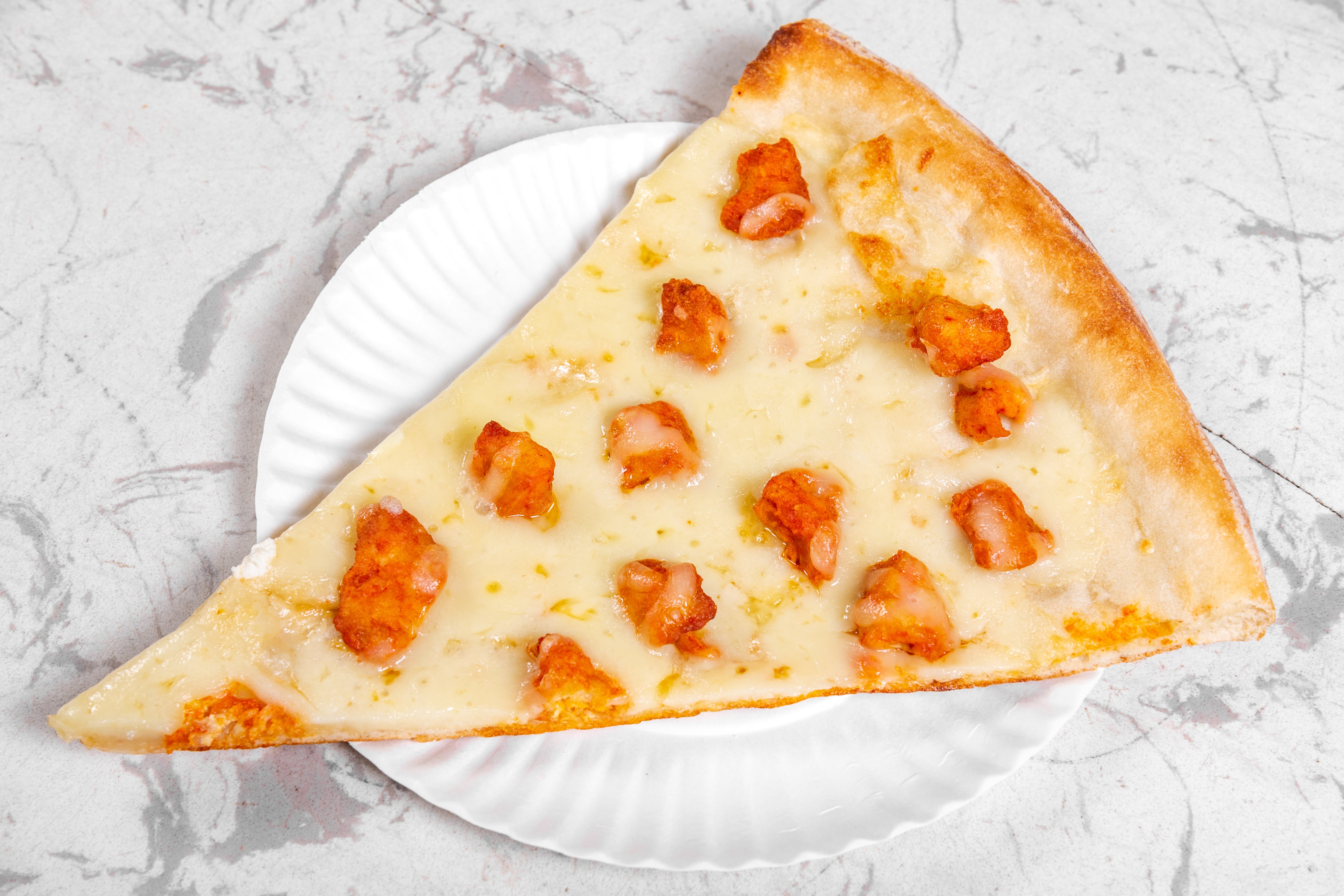 Order Pizza with Buffalo Chicken - Small 14" food online from Pelham Pizza store, Bronx on bringmethat.com