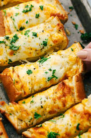 Order Garlic Cheese Bread food online from Fast Pizza Delivery store, Mountain View on bringmethat.com