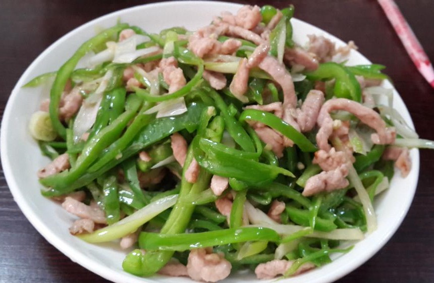 Order Shredded Pork with Bell Pepper 青椒肉丝  food online from Hunan Gate store, Arlington on bringmethat.com