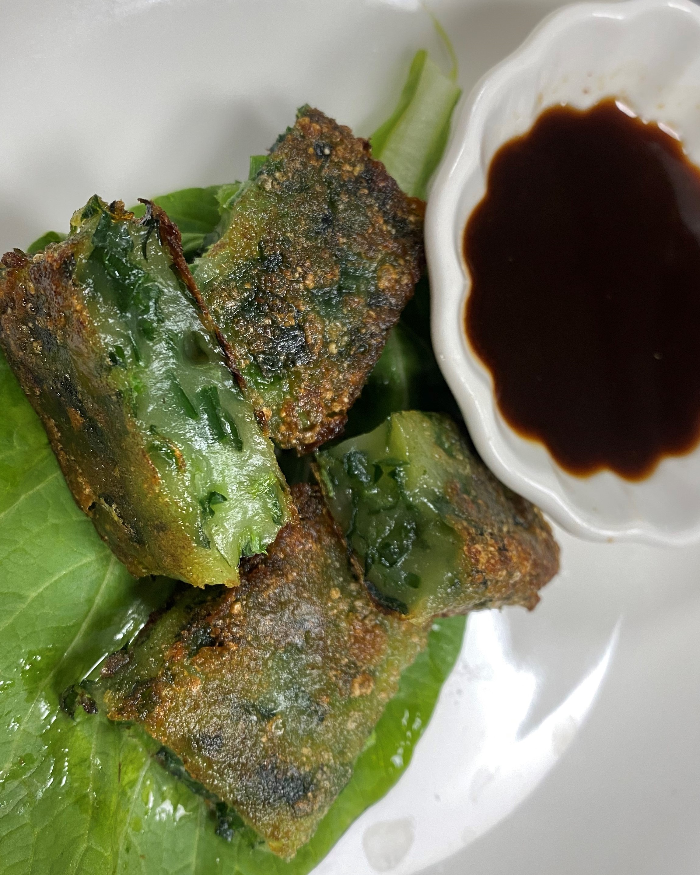 Order Thai Fried Chive Cake( 4 PC) food online from Blossom Root Asian Cuisine store, New City on bringmethat.com