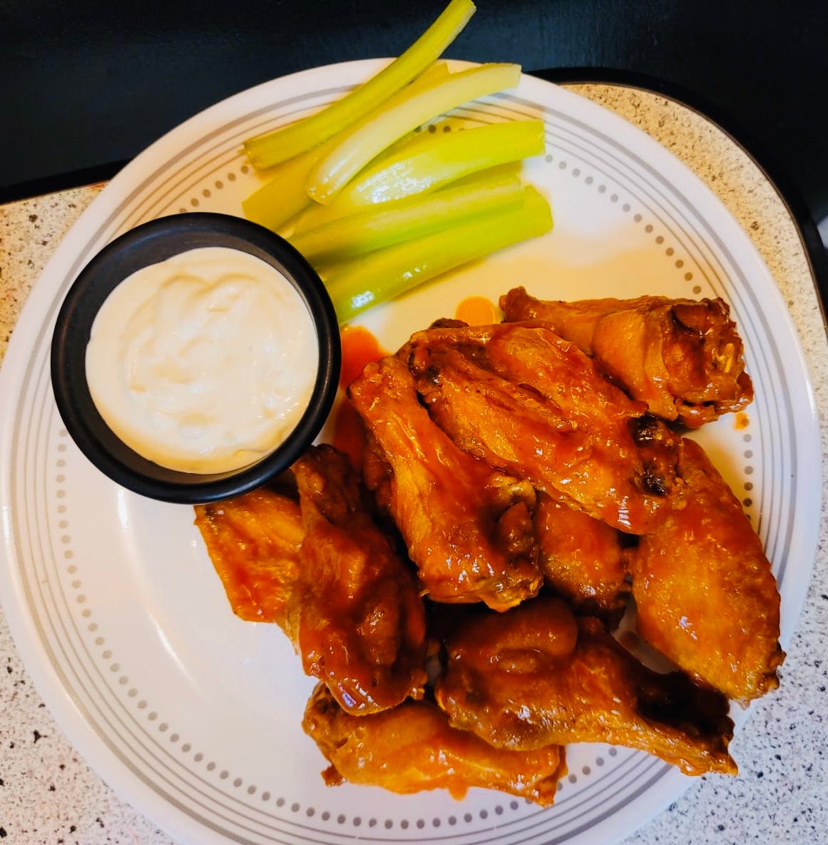 Order Wings - 10 Pieces food online from Gabys Station Pizza store, Philadelphia on bringmethat.com