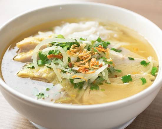 Order Chicken Pho food online from Banh Mi & Che Cali store, Pasadena on bringmethat.com