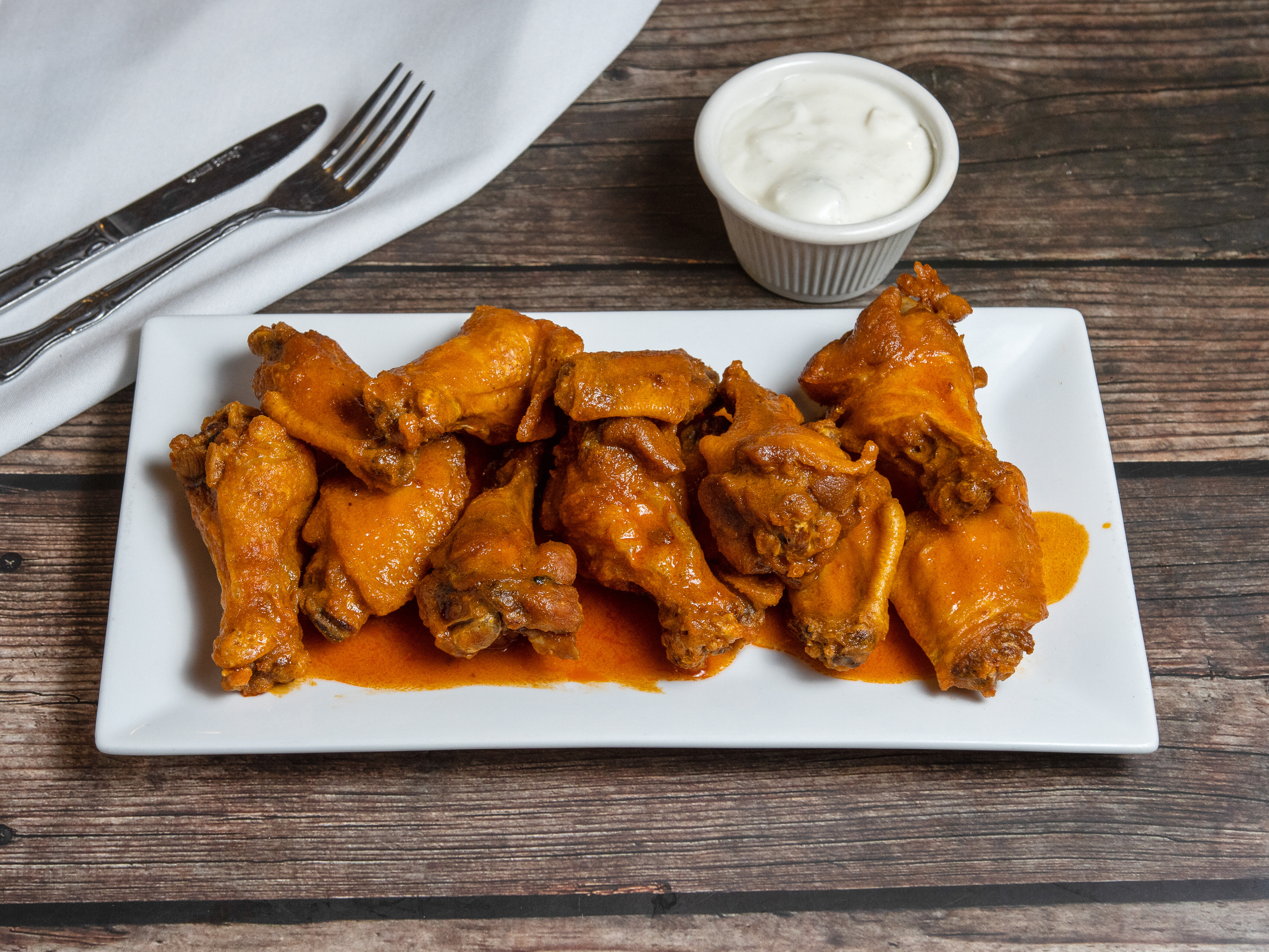 Order Buffalo Wings food online from Vincenzo Pizza & Grill store, Willingboro on bringmethat.com