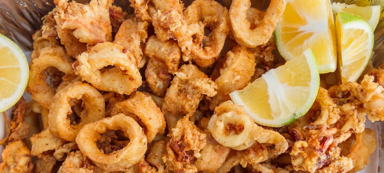 Order Fried Calamari with Linguini food online from Pines of Rome store, Bethesda on bringmethat.com