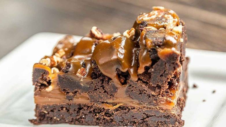 Order Rockslide Brownie food online from MidiCi The Neapolitan Pizza Company store, Orem on bringmethat.com