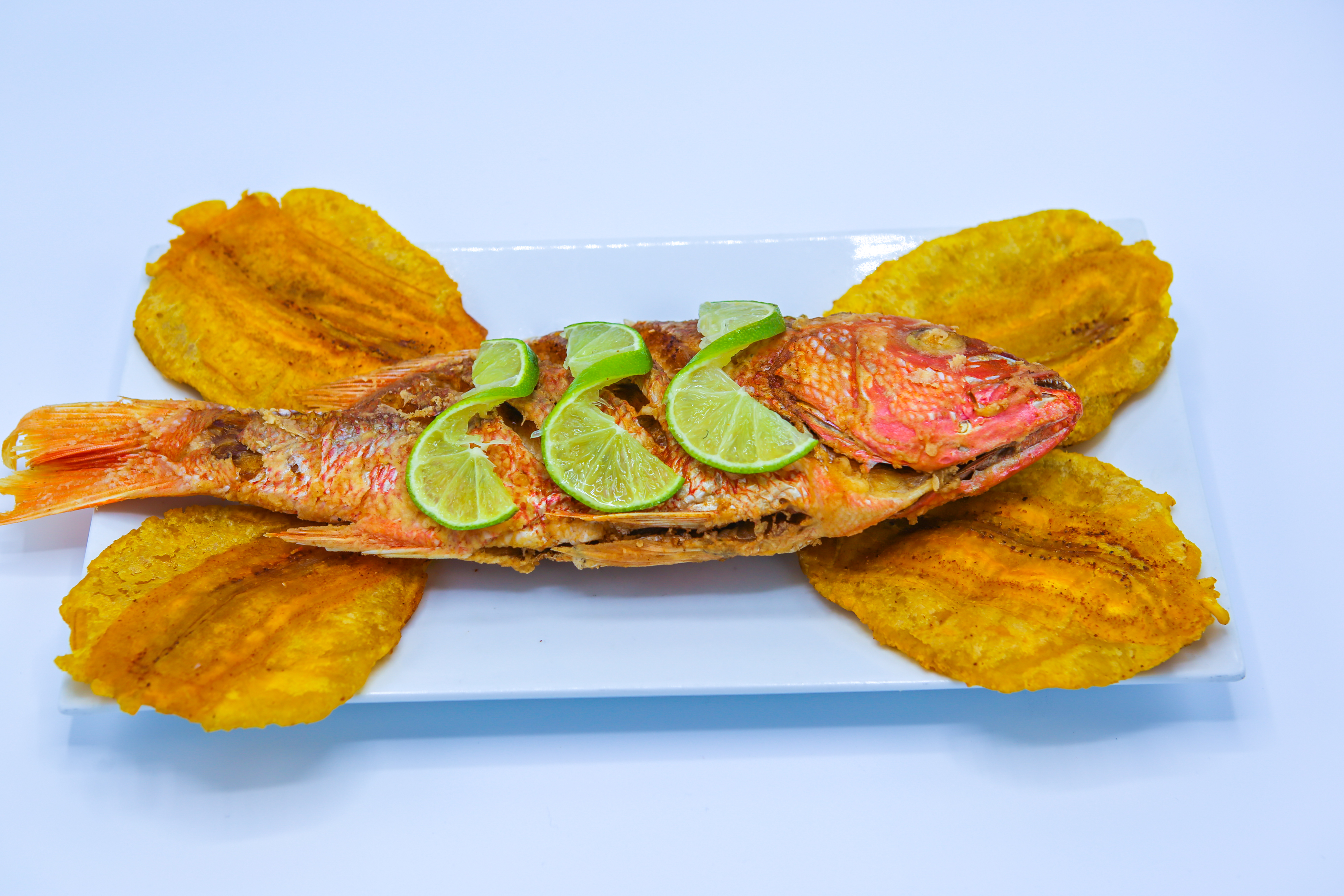 Order Pargo Rojo food online from La Nueva Colombia Restaurant store, East Elmhurst on bringmethat.com