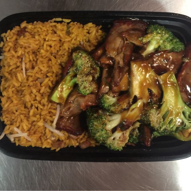 Order Roast Pork with Broccoli food online from Oriental Express Restaurant store, Deptford Township on bringmethat.com