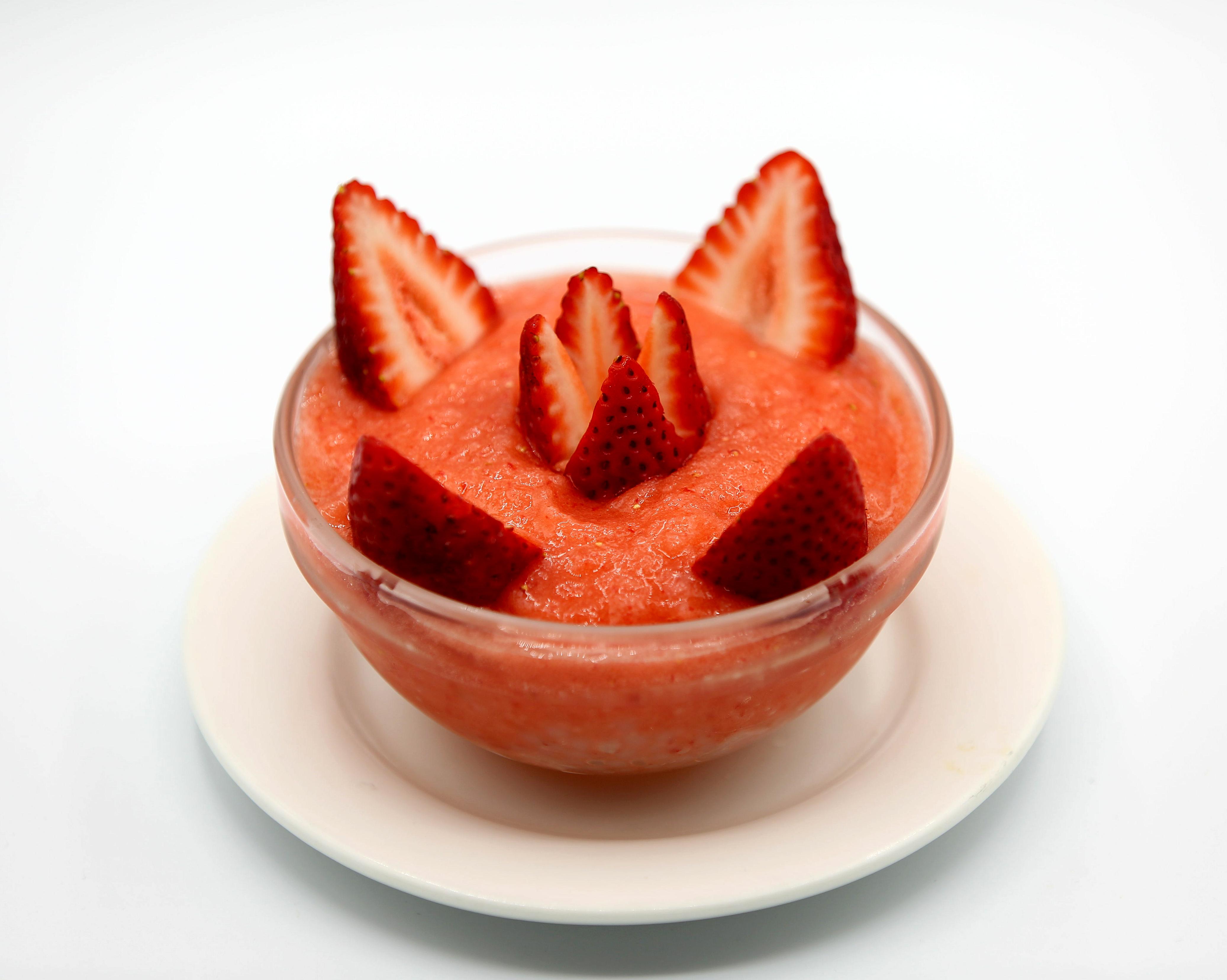Order #30 Sago in Strawberry Juice food online from Sweet Mango Dessert Cafe store, San Francisco on bringmethat.com