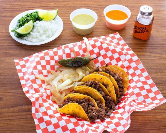 Order Tacos de Bistec food online from Tacos Betos store, San Antonio on bringmethat.com