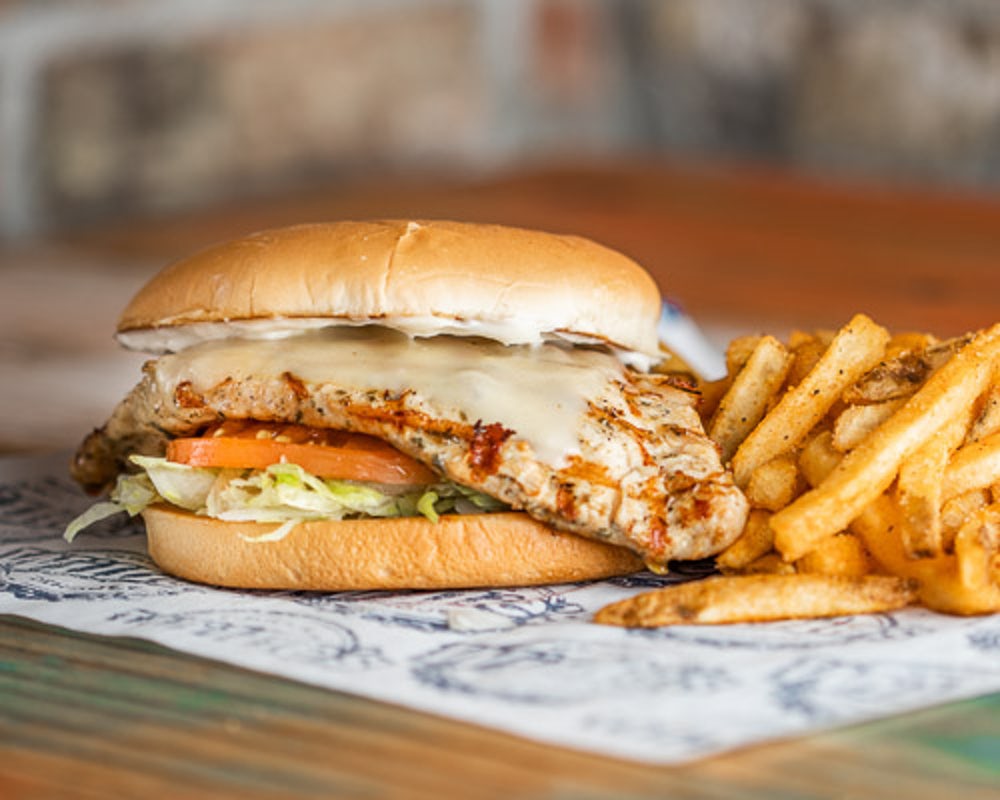 Order Chicken Willie Sandwich food online from Willie's Grill & Icehouse store, Houston on bringmethat.com