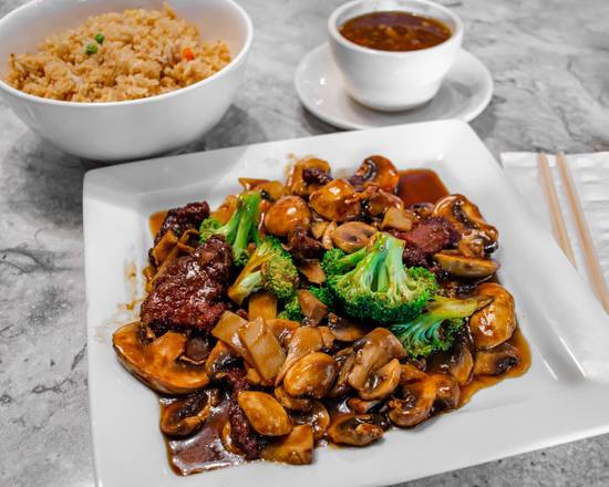 Order Beef with Garlic food online from China Inn store, Crawfordsville on bringmethat.com