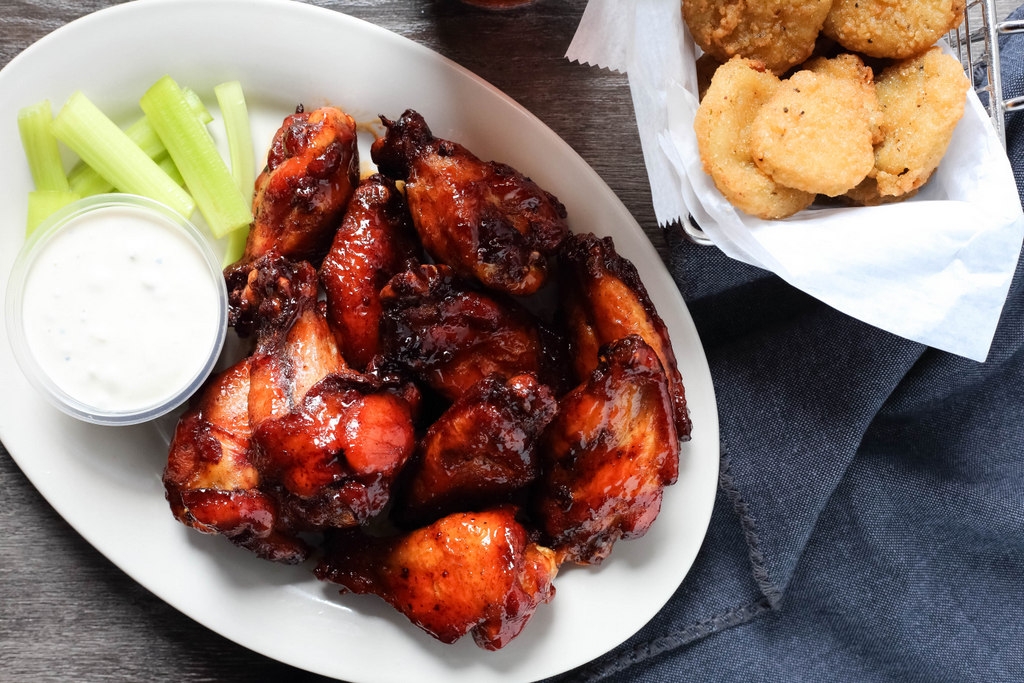 Order Smokin’ Wings, Big Ol' Order food online from Red Hot & Blue store, North Richland Hills on bringmethat.com