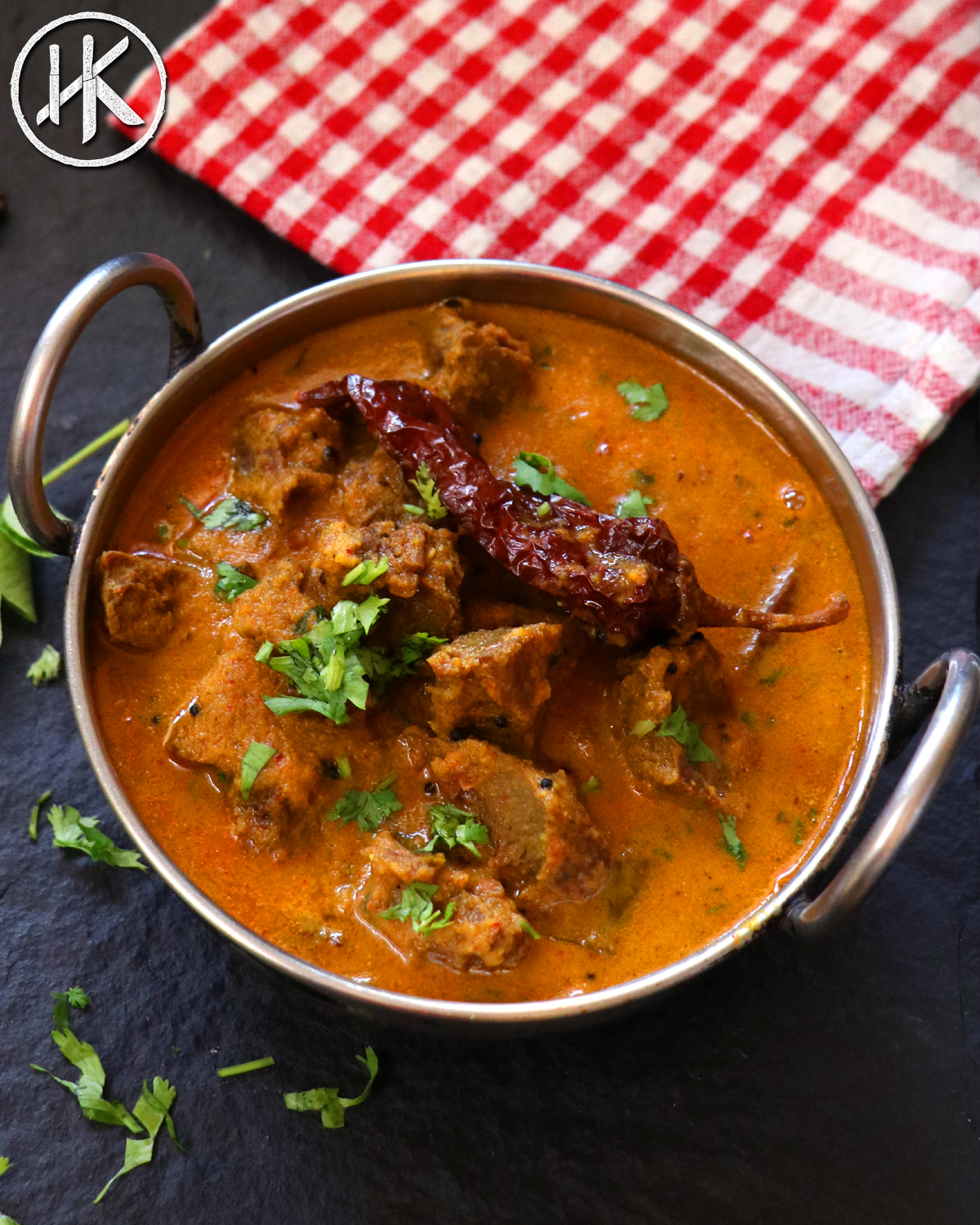 Order Beef Curry food online from Taj Mahal Indian Restaurant store, Dallas on bringmethat.com
