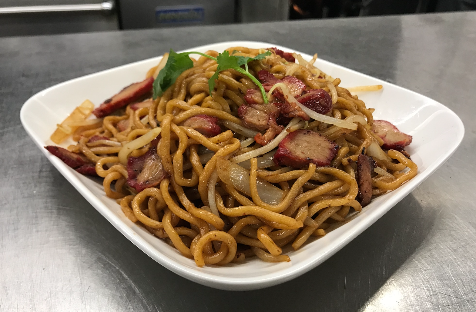 Order BBQ Pork Chow Mein - 叉烧炒麵 food online from Grant Place store, San Francisco on bringmethat.com