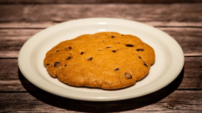Order Chocolate Chip Cookie food online from Coupa Cafe store, Palo Alto on bringmethat.com