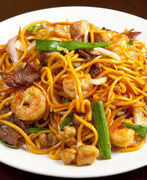 Order 18. Combination Chow Mein  food online from Rice n Noodle store, Las Vegas on bringmethat.com