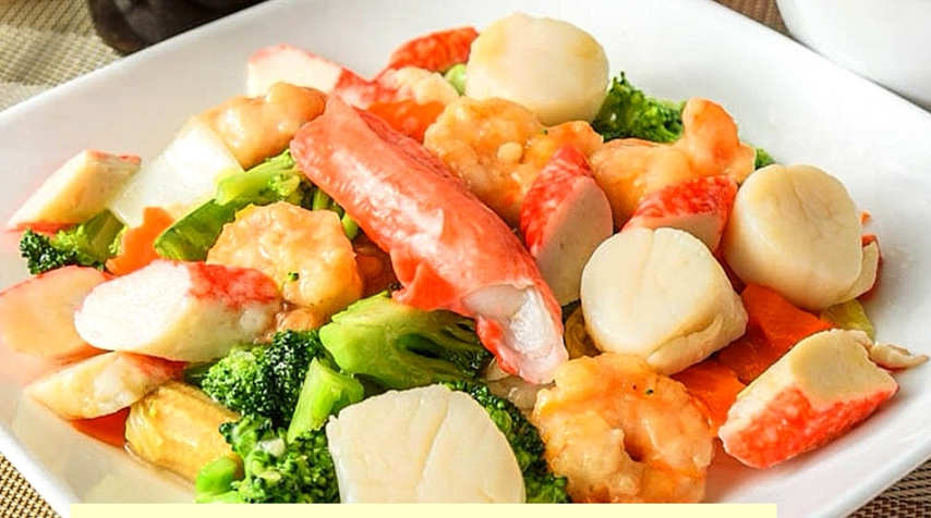 Order CS01. Seafood Delight food online from China Pot store, McKinney on bringmethat.com