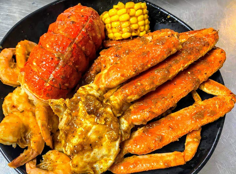 Order Sc5. Seafood Combo food online from Captain King Seafood City store, Memphis on bringmethat.com