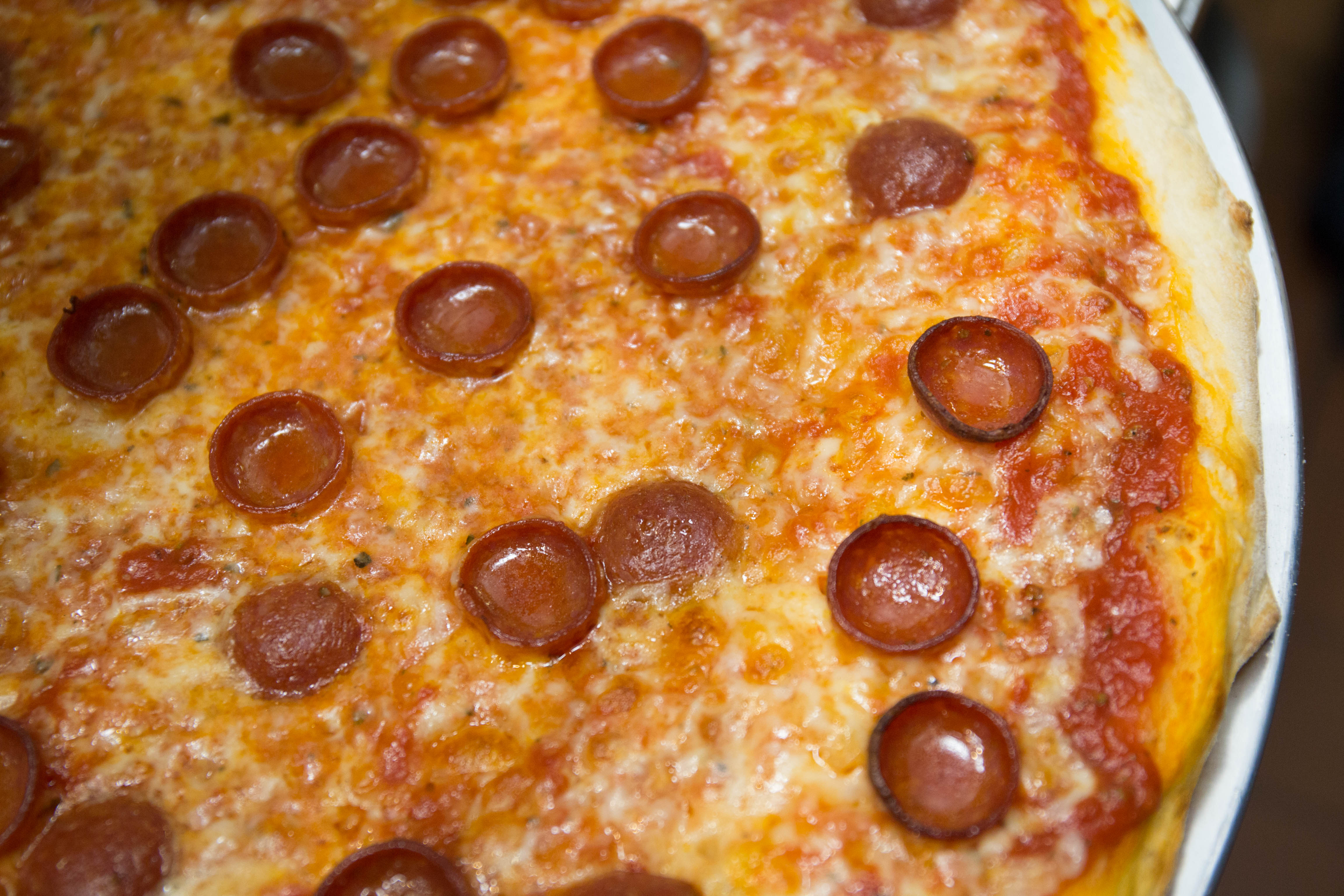 Order 18" Pepperoni Pie food online from Sliced By Harlem Pizza Co store, New York on bringmethat.com