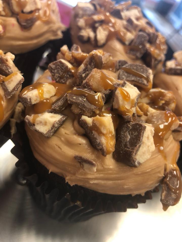 Order Snickers Cupcake food online from Smallcakes Cupcakery store, Atlanta on bringmethat.com