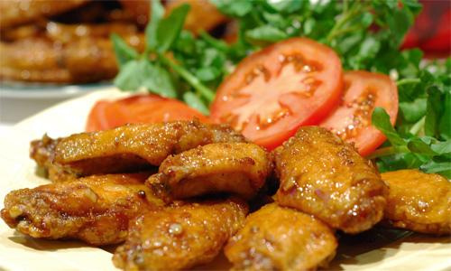 Order Fried Chicken Wings with Sweet Chili Sauce food online from Pho Cali store, Rocklin on bringmethat.com