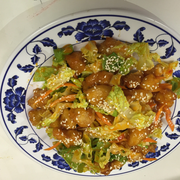 Order Shredded Chicken Salad food online from Lucky Bamboo Chinese Restaurant store, Modesto on bringmethat.com