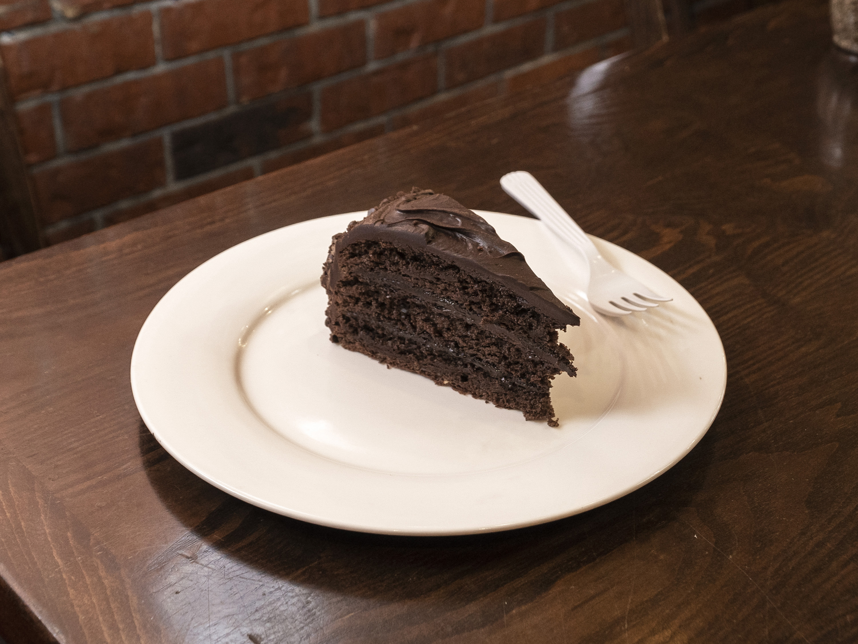Order Chocolate Cake food online from I Heart Pizza Ny store, New York on bringmethat.com