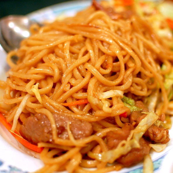 Order 182. Beef Lo Mein food online from China Bowl store, Elk Grove Village on bringmethat.com