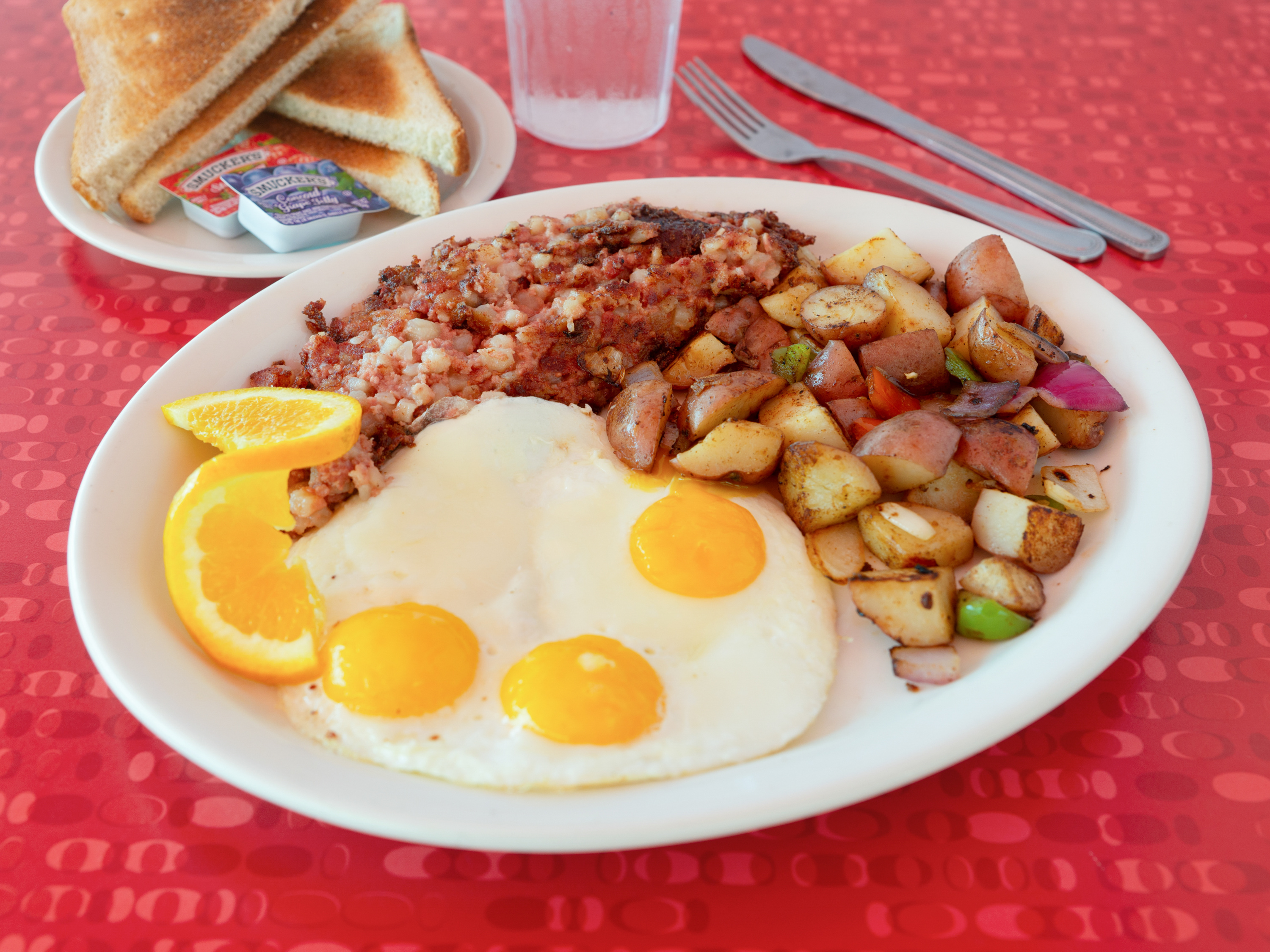 Order Corned Beef Hash food online from Mr D store, Placentia on bringmethat.com