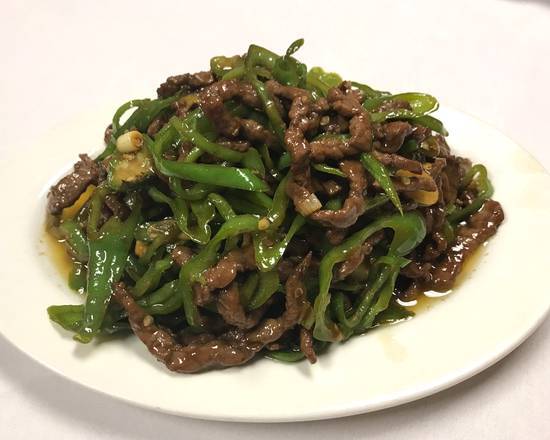 Order Shredded Beef withPepper (小椒牛肉丝) food online from Szechuan Gourmet store, Strongsville on bringmethat.com